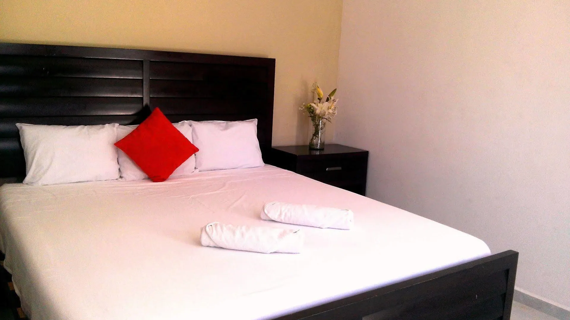 Apartament Hotel The Place Studios On 5Th Playa del Carmen